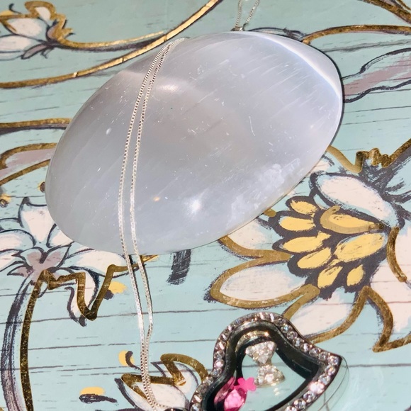 Floating Locket w/silver chain & Selenite Palm/Worry stone! - Picture 11 of 16